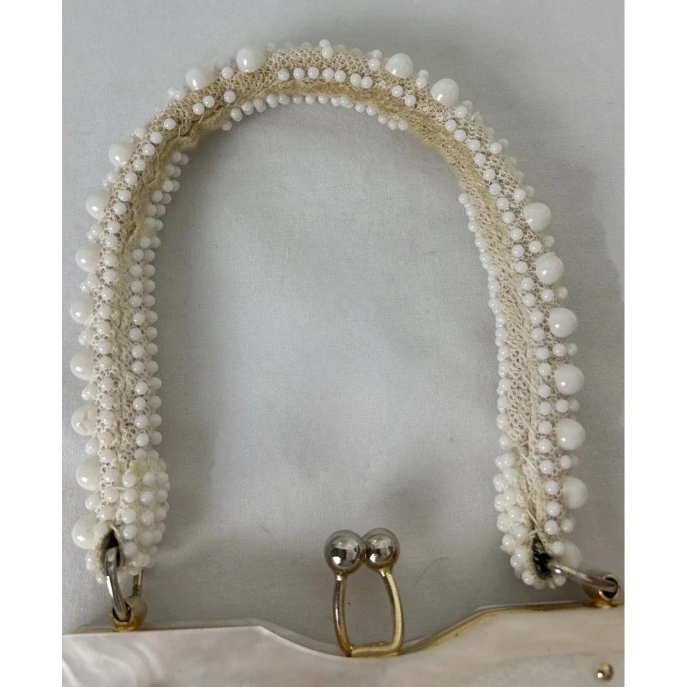 Vintage Beaded Bag Ivory Gold Tone Hong Kong 1950s Kiss Lock Summer